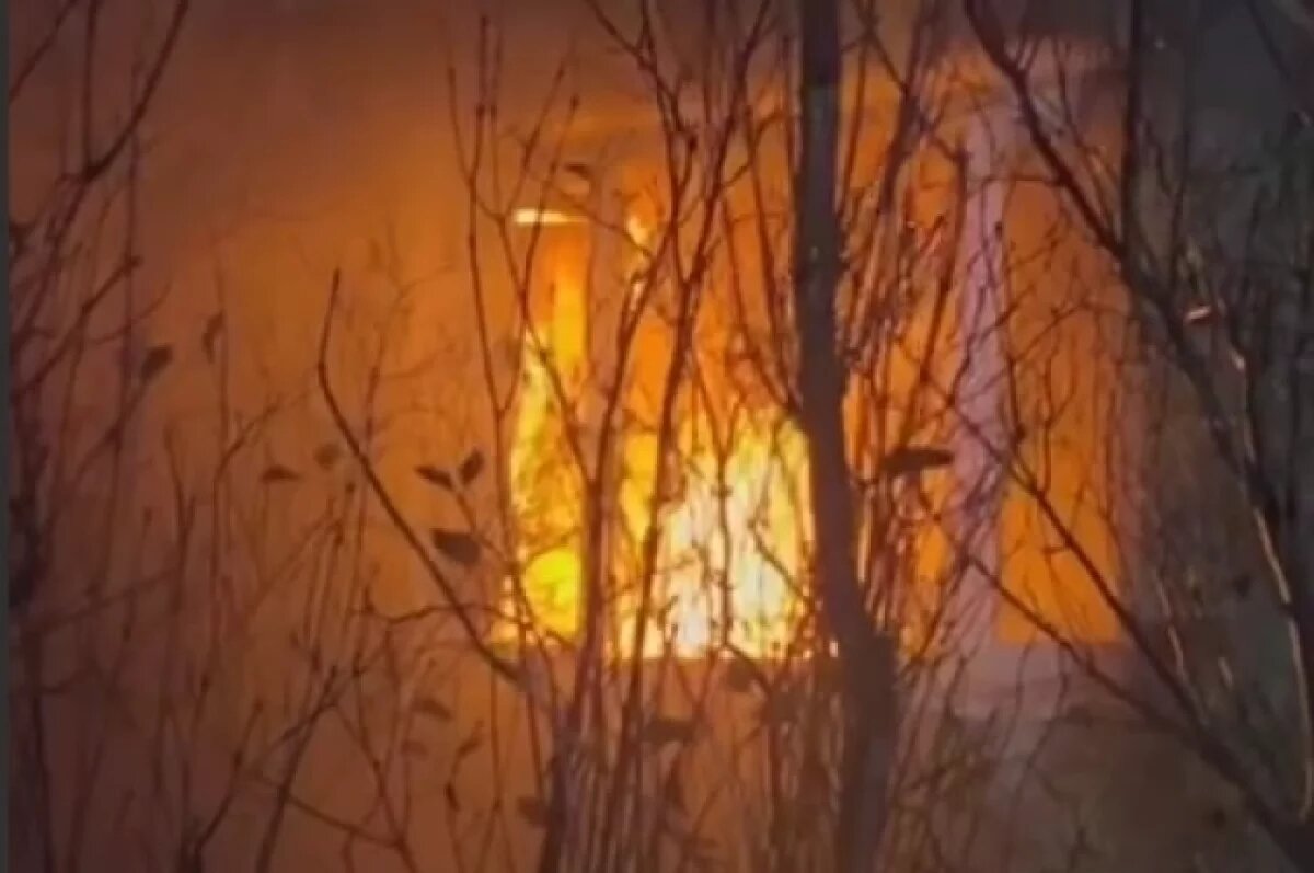    В Раздольненском районе загорелась квартира в двухэтажном доме