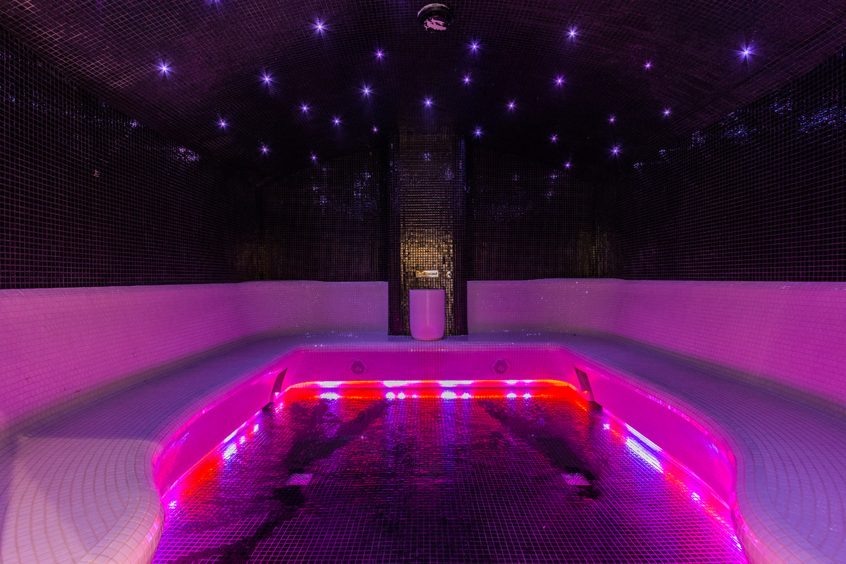 Хаммам в термальном комплексе фитнес-клуба Savoy Wellness Итальянский квартал