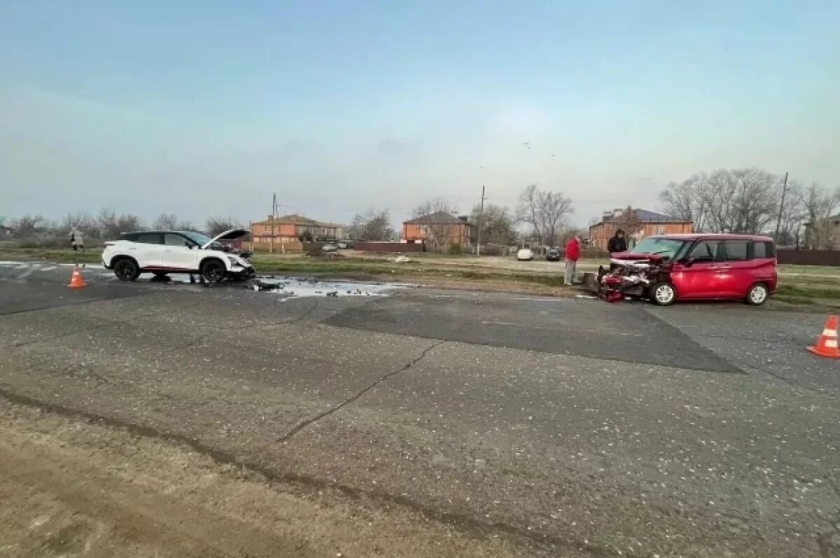    Две семнадцатилетние девушки пострадали в ДТП в Астрахани