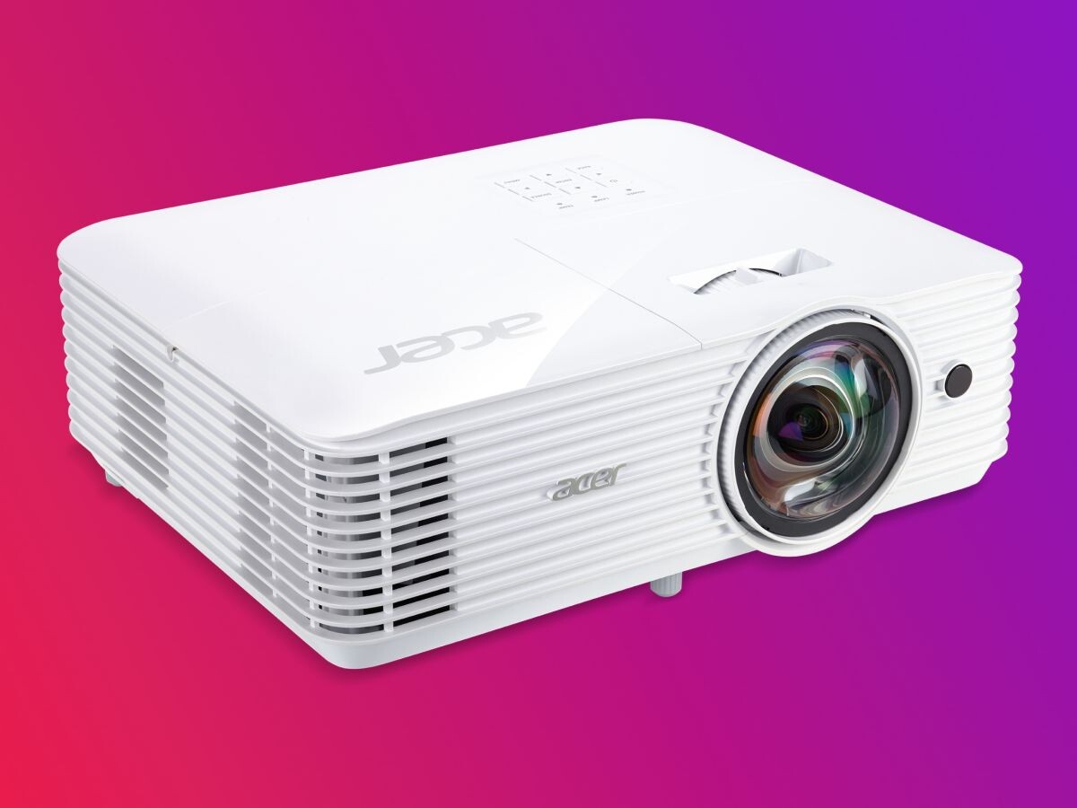    Проектор Acer S1386WH можно устанавливать почти у самой стены