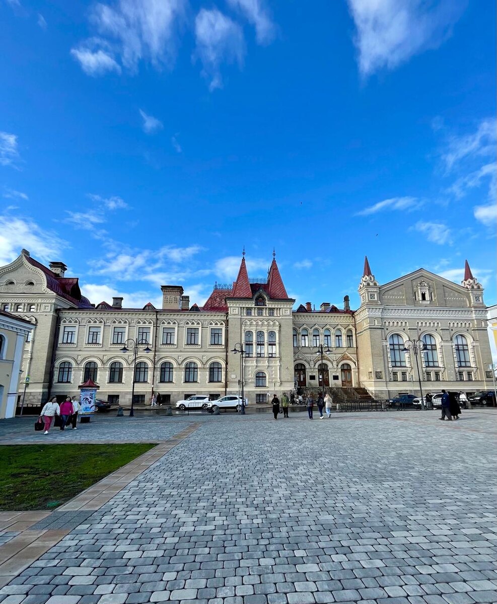 Новая хлебная биржа в Рыбинске © "Покажу Москву"