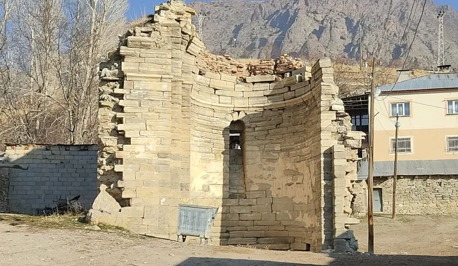 Ещё одна армянская церковь в Турции на грани разрушения