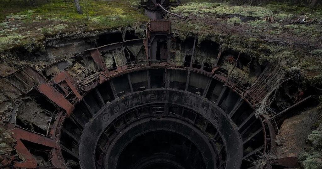 Шахта «Юбилейная» на Урале: Самое глубокое заброшенное место России, куда спускаются только отчаянные