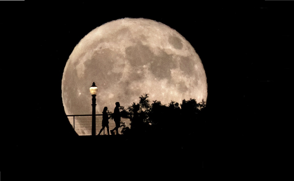    Влияет ли суперлуние на людей на самом деле? Источник изображения: yahoo.com