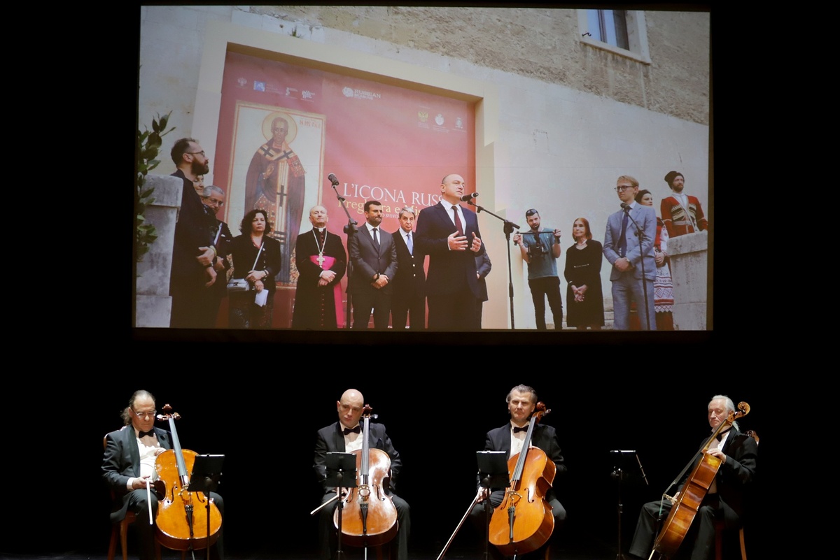    Святослав Акимов