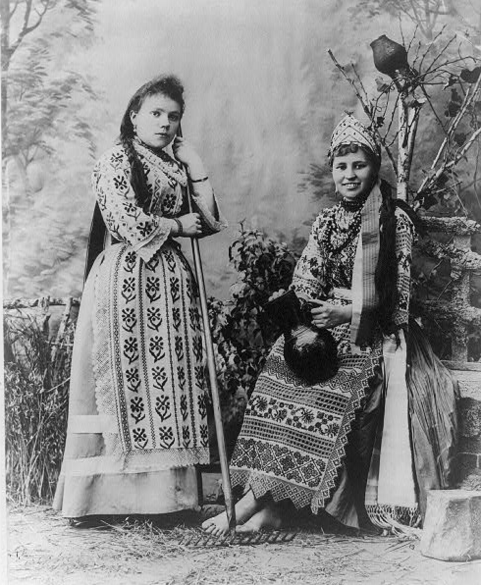 Крестьянки. Примерно 1900 год. 