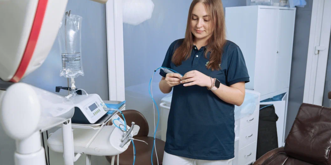 Врач уверяет, что лучше поставить имплант вместо моста: разводит на деньги или мыслит на 2 шага вперед? Честный разбор