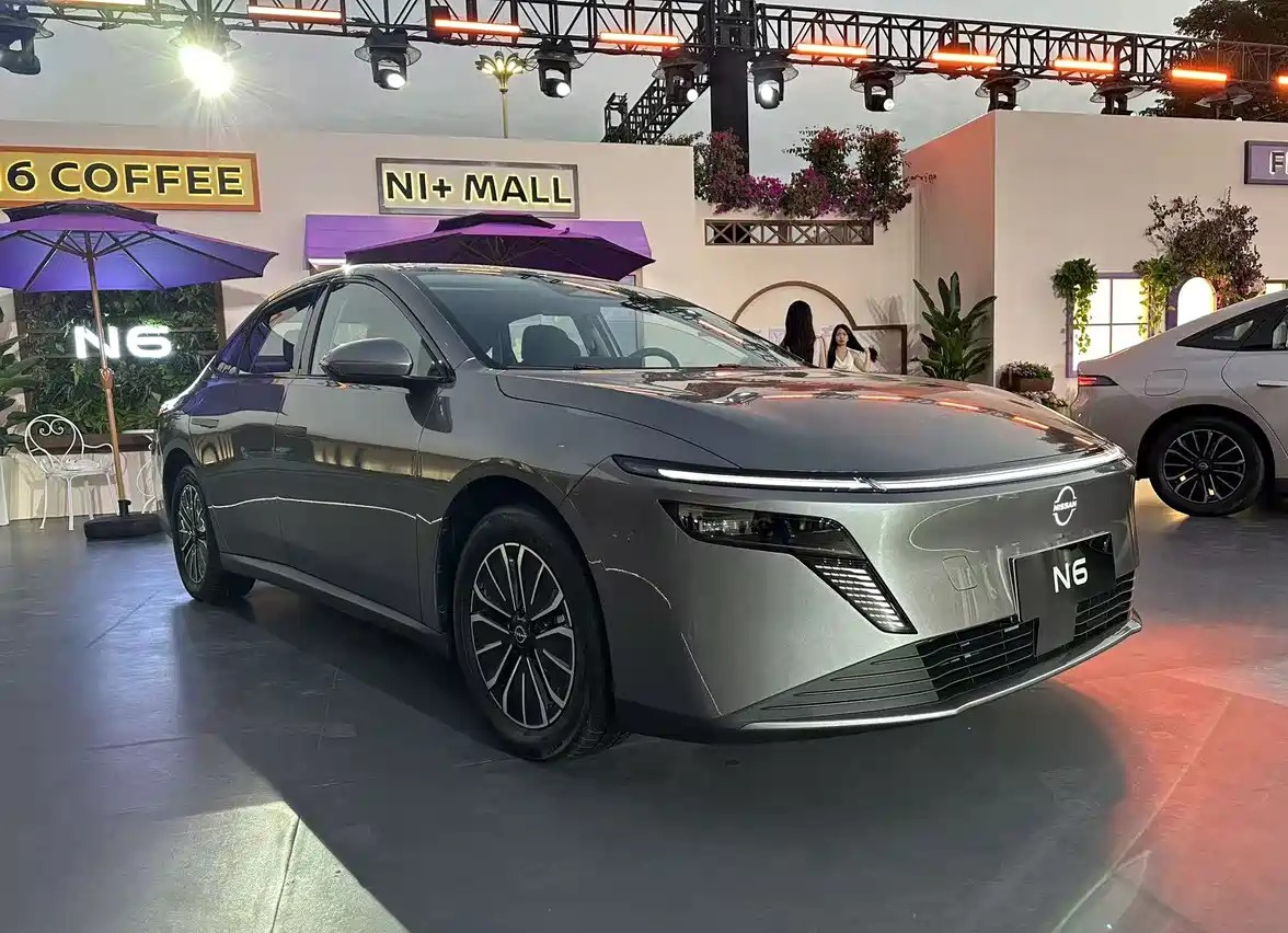 Презентация нового седана Nissan N6 с гибридной силовой установкой