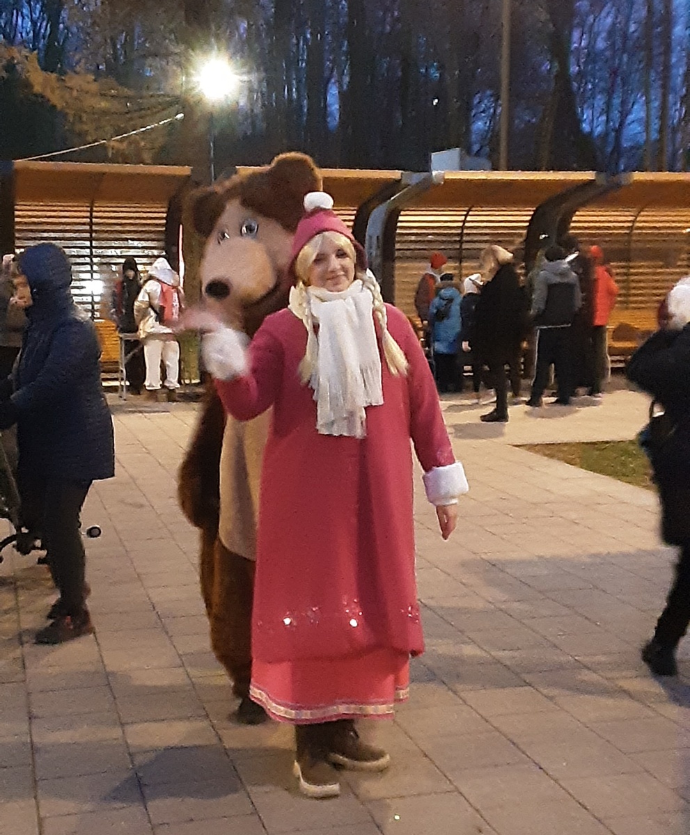 А это Маша и Медведь.