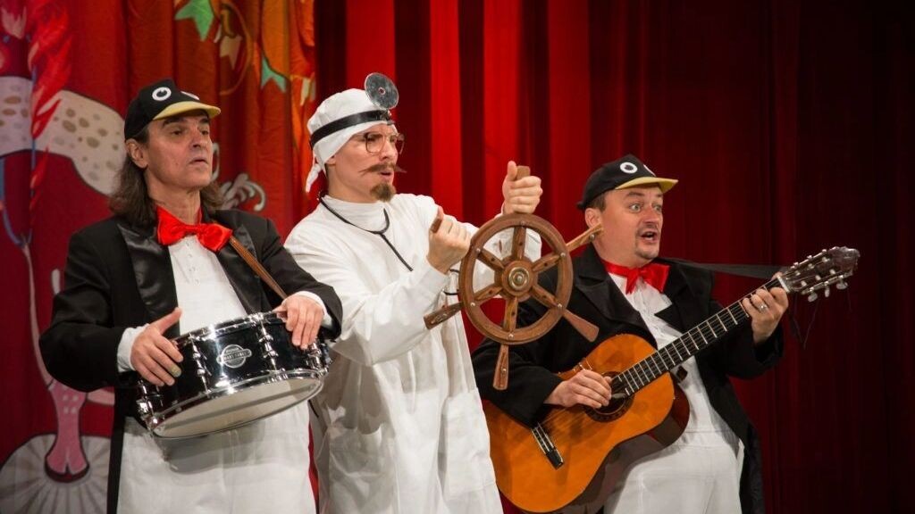    Скриншот фотогалереи спектакля «Доктор Айболит» (0+)   Омский государственный драматический «Пятый театр» / 5ththeatreomsk.ru