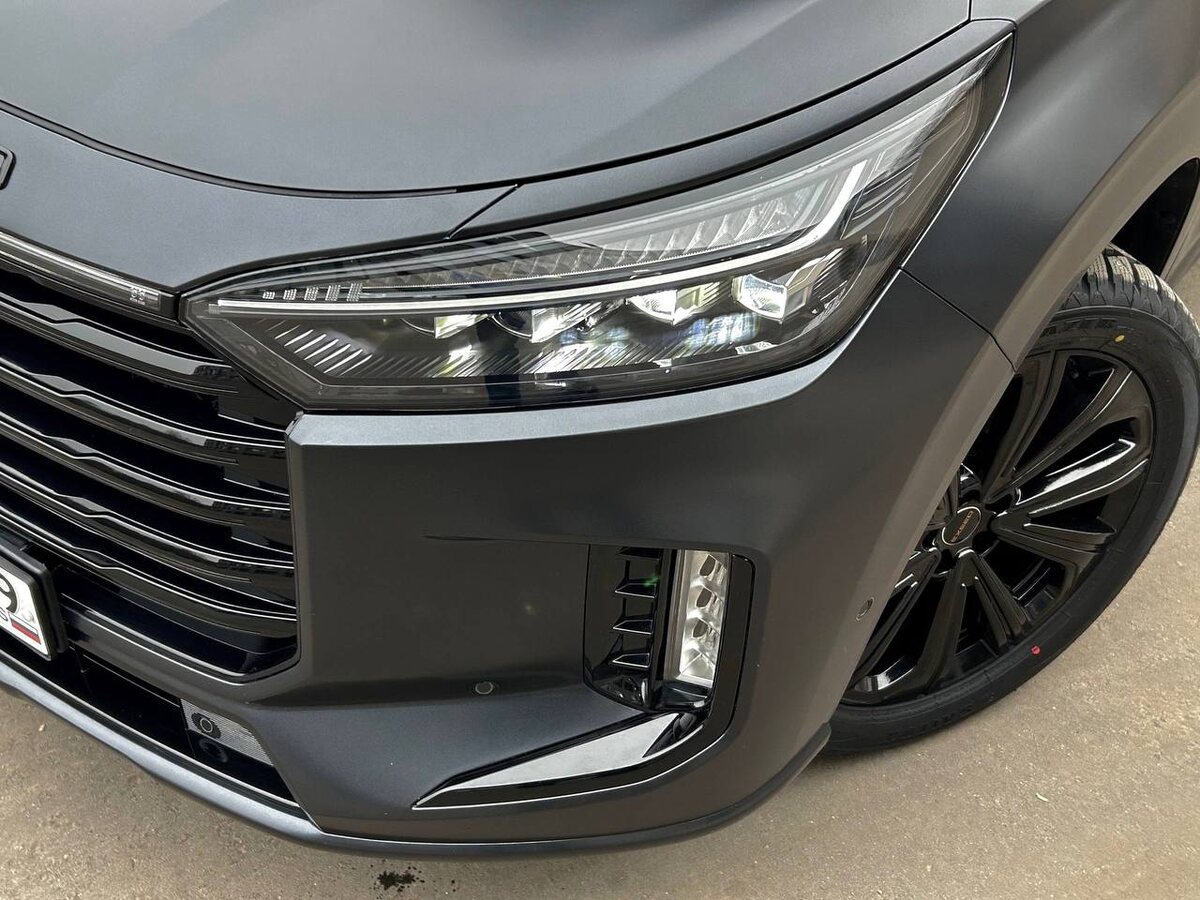 Антихром, выполненный методом покраски. Соблюдены идеальные условия и получился такой же идеальный результат.