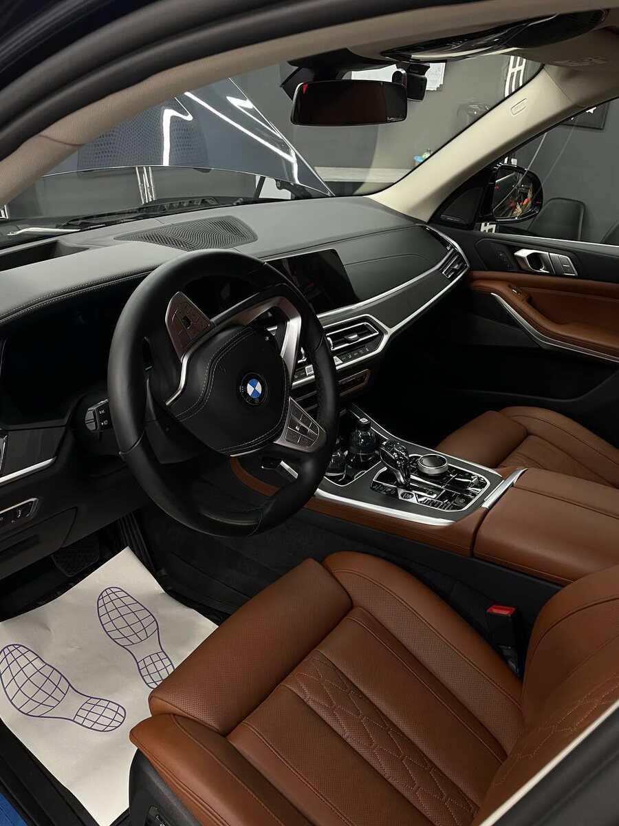 Салон после чистки и обработки, в котором хочется находиться.