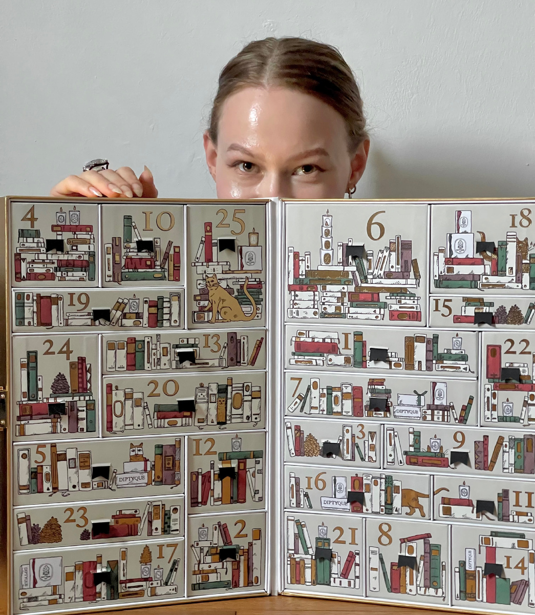 Книги, котики и ароматы — все, что я люблю!