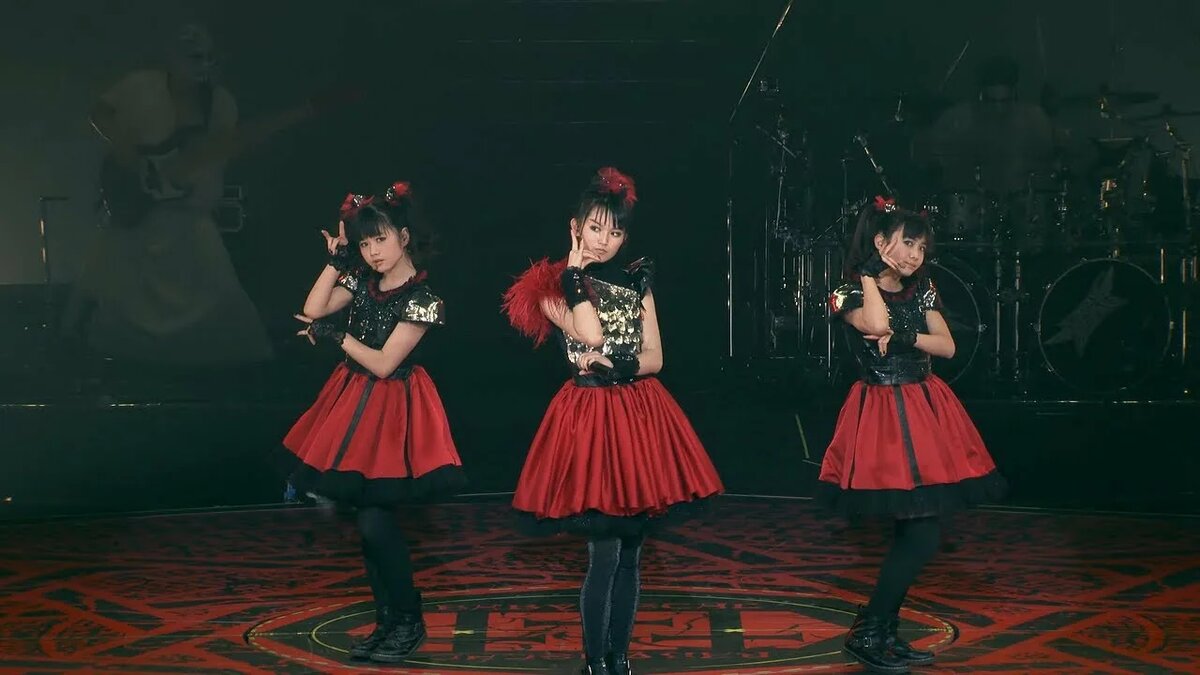 Выступление Babymetal в легендарном зале Budakon