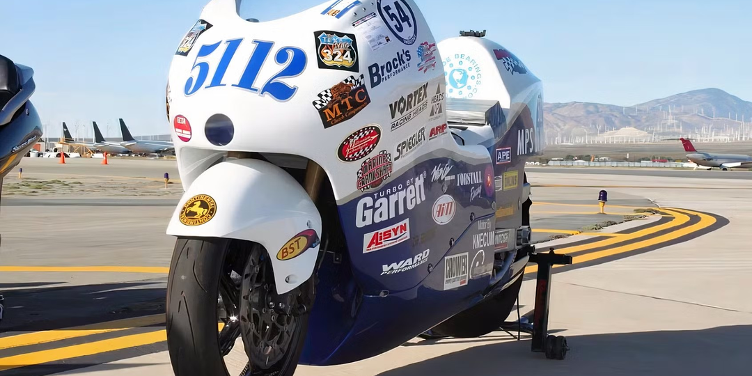 Быстрее Bugatti: как скромный биолог создал самый быстрый уличный мотоцикл в мире