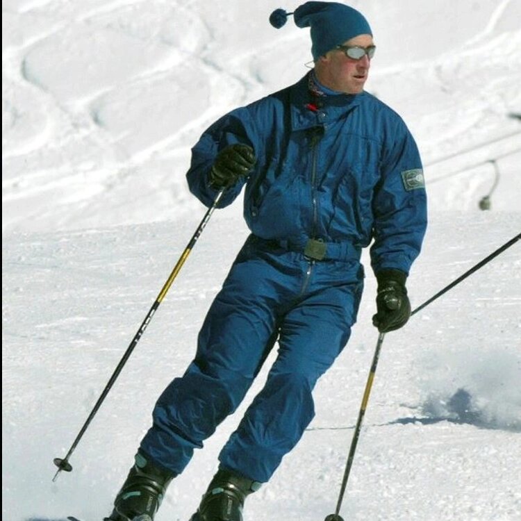 Карл III в Швейцарии, 2004 год.📷
