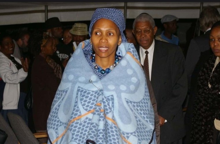 Королева Масенате Мохато Сиисо.