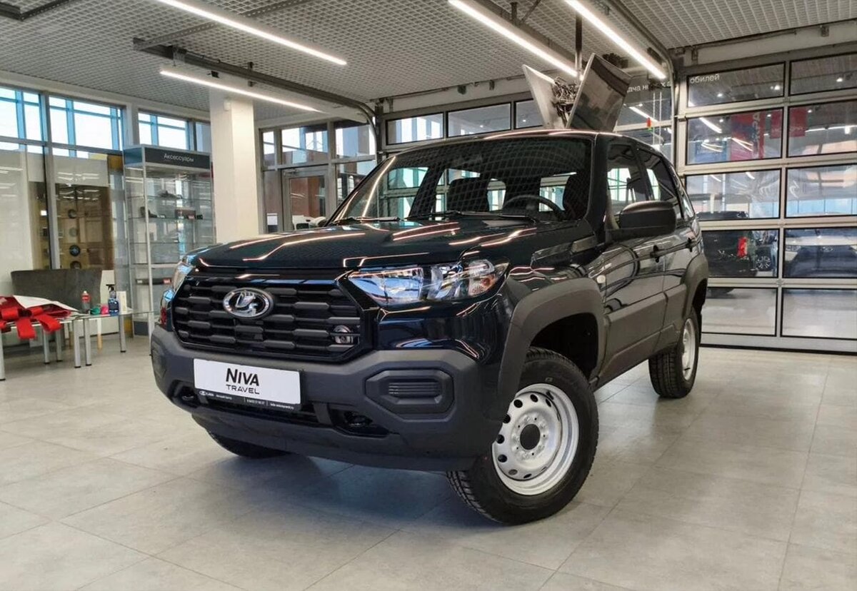   Lada Niva Travel