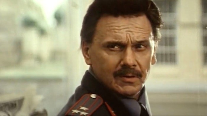 Георгий Юматов в роли Алексея Павловича Садчикова, полковника уголовного розыска