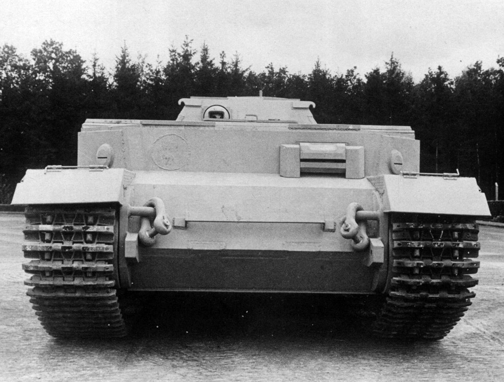 Всего подобным образом переделали 3 шасси.