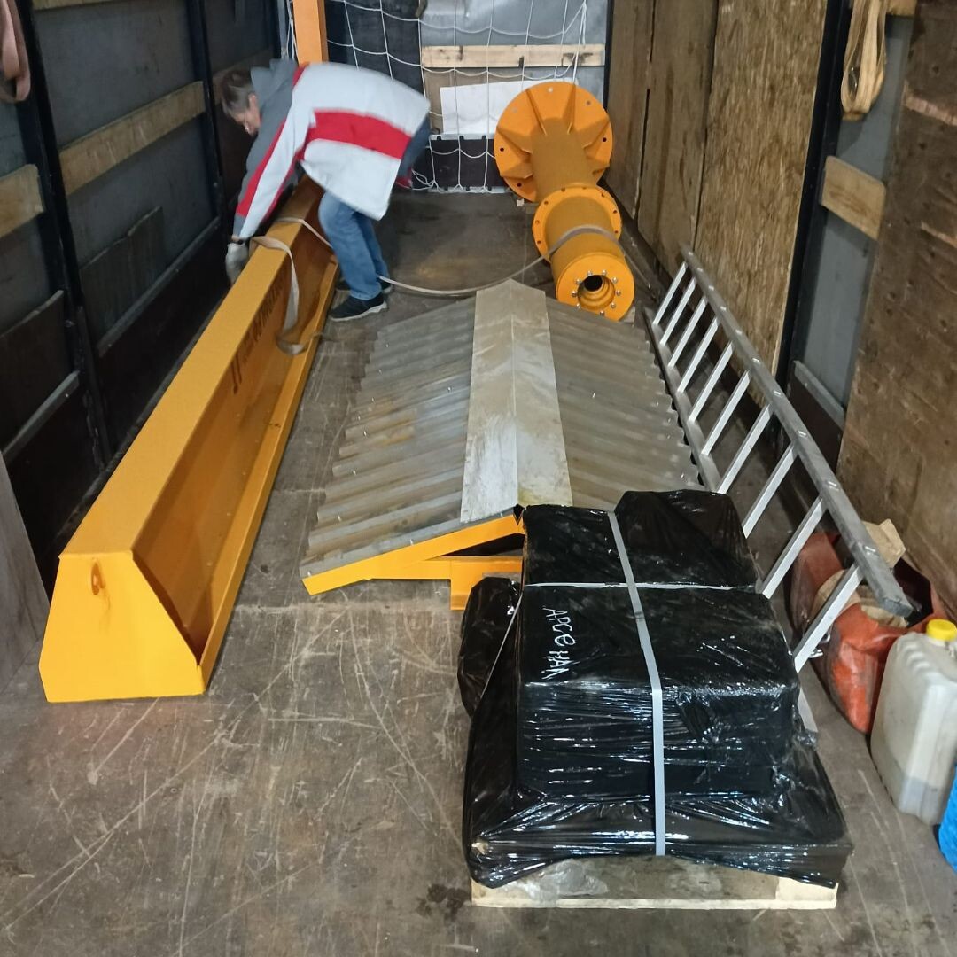 РОСКРАН: кран консольный стационарный ручной 1т. 5м.