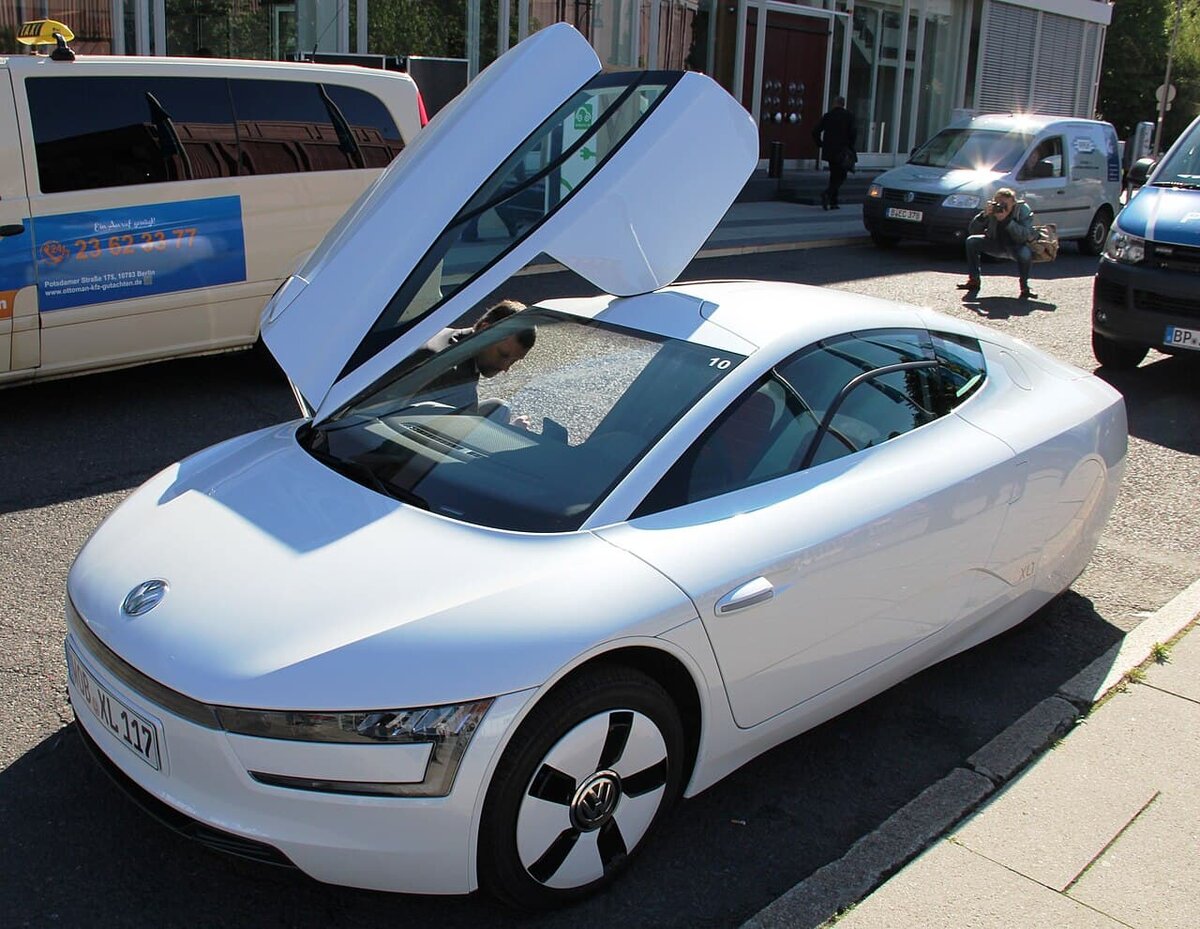   Volkswagen XL1