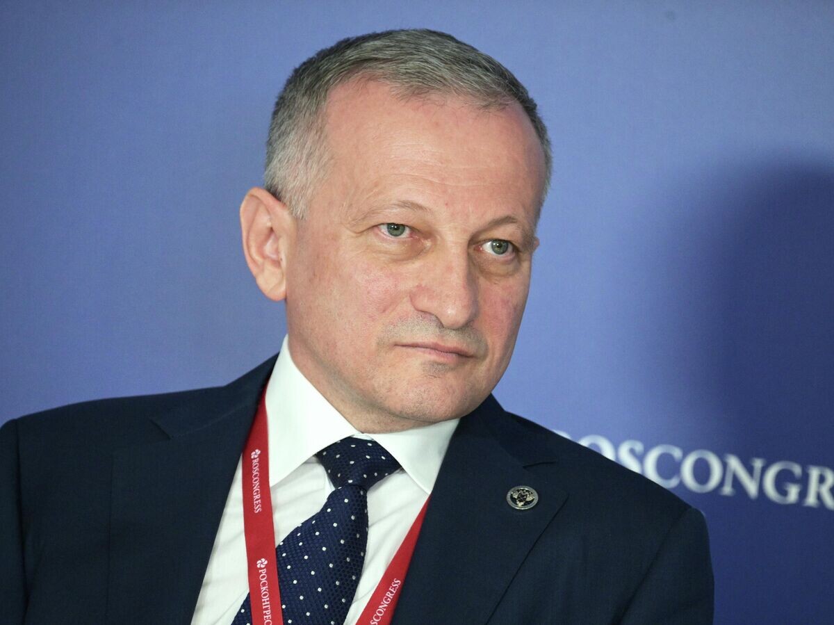    Заместитель руководителя Федерального казначейства Эли Исаев© Фотохост-агентство РИА Новости