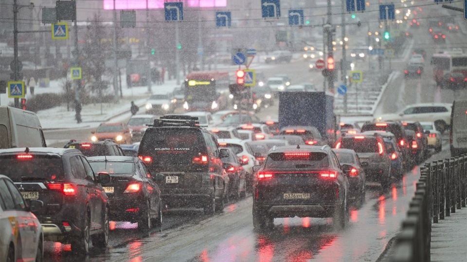 МЧС предупреждает пермяков о тумане и гололеде 2 декабря