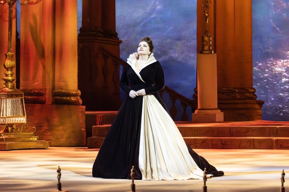    Хибла Герзмава попрощалась с оперной премией "Онегин", душой и президентом которой была 5 лет. / Предоставлено Мариинским театром