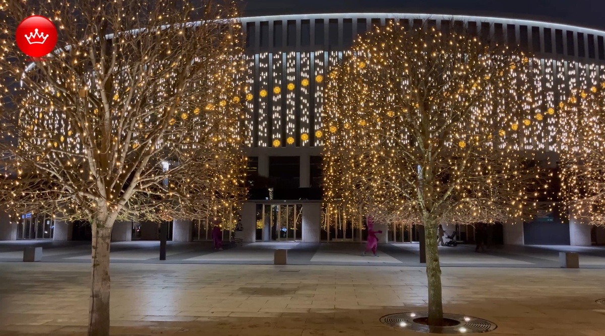 «Краснодар» вполне заслуженно называют красивейшим парком в России. А футбольную арену «Краснодар» — одним из красивейших футбольных стадионов мира.