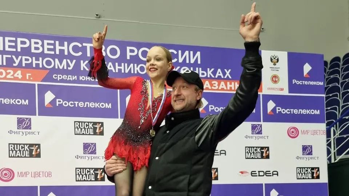    Евгений Плющенко и Елена Костылева. Фото: соцсети академии "Ангелы Плющенко".