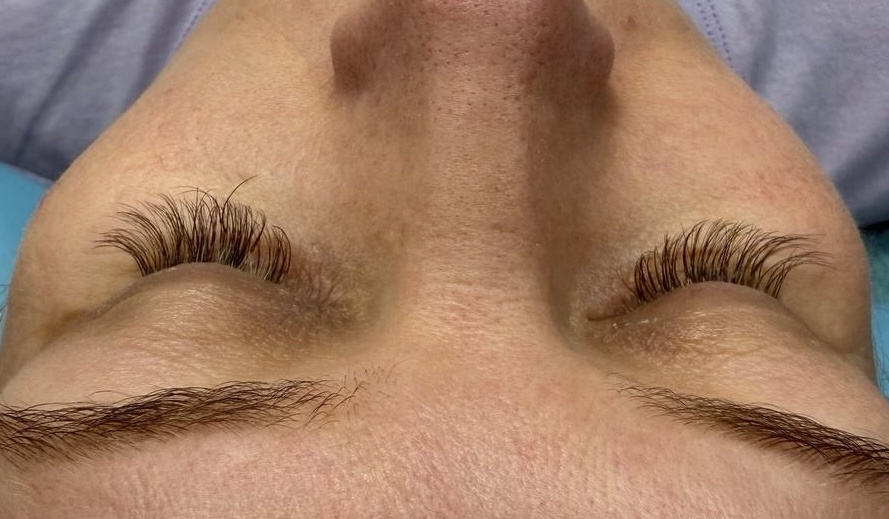 Фото моей работы спустя месяц наращивания 