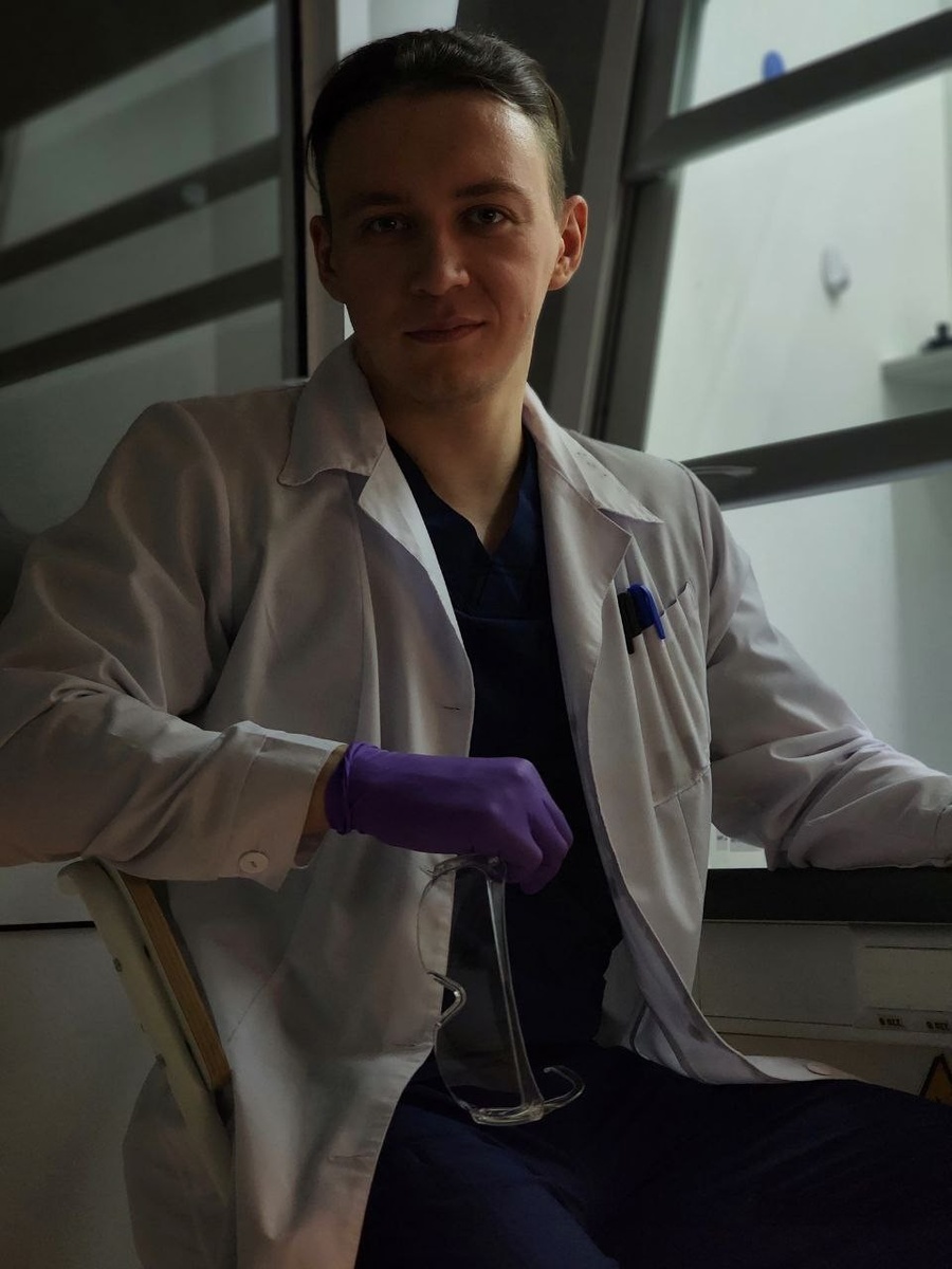    Виталий видит своё изобретение в форме геля, мази или спрея из личного архива героя(ев) публикации