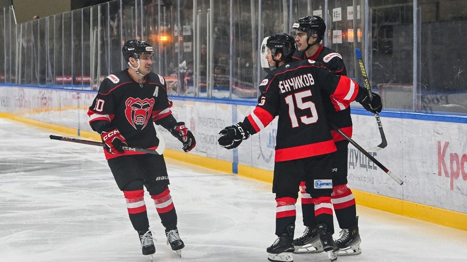 «Молот» в Перми не сумел отыграться за два периода и проиграл «Звезде»