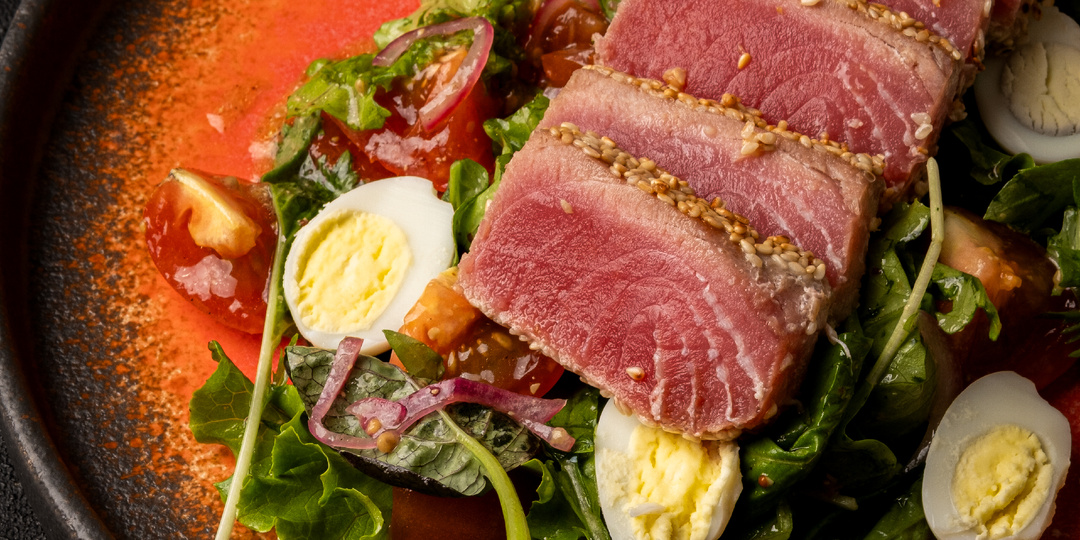 Лёгкий салат с тунцом