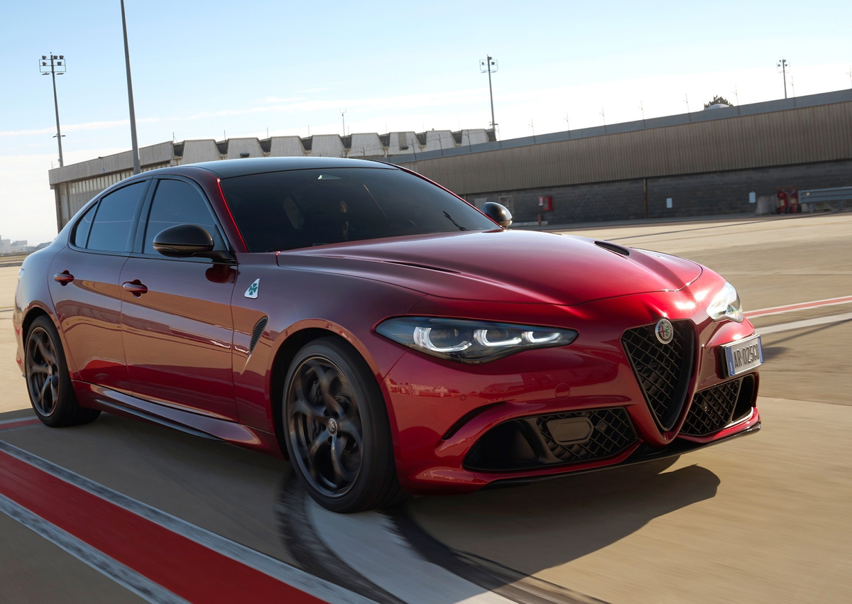 Alfa Romeo Giulia Quadrifoglio Collezione