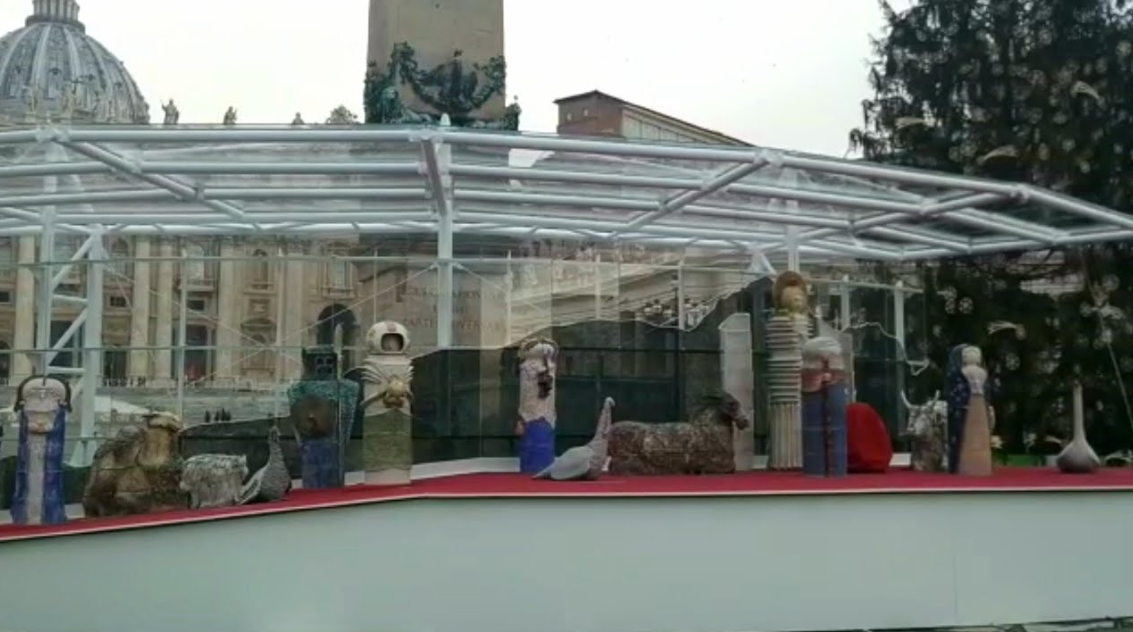 Рождественский вертеп "Монументальное Рождество" на площади Святого Петра в Ватикане, 2020 год