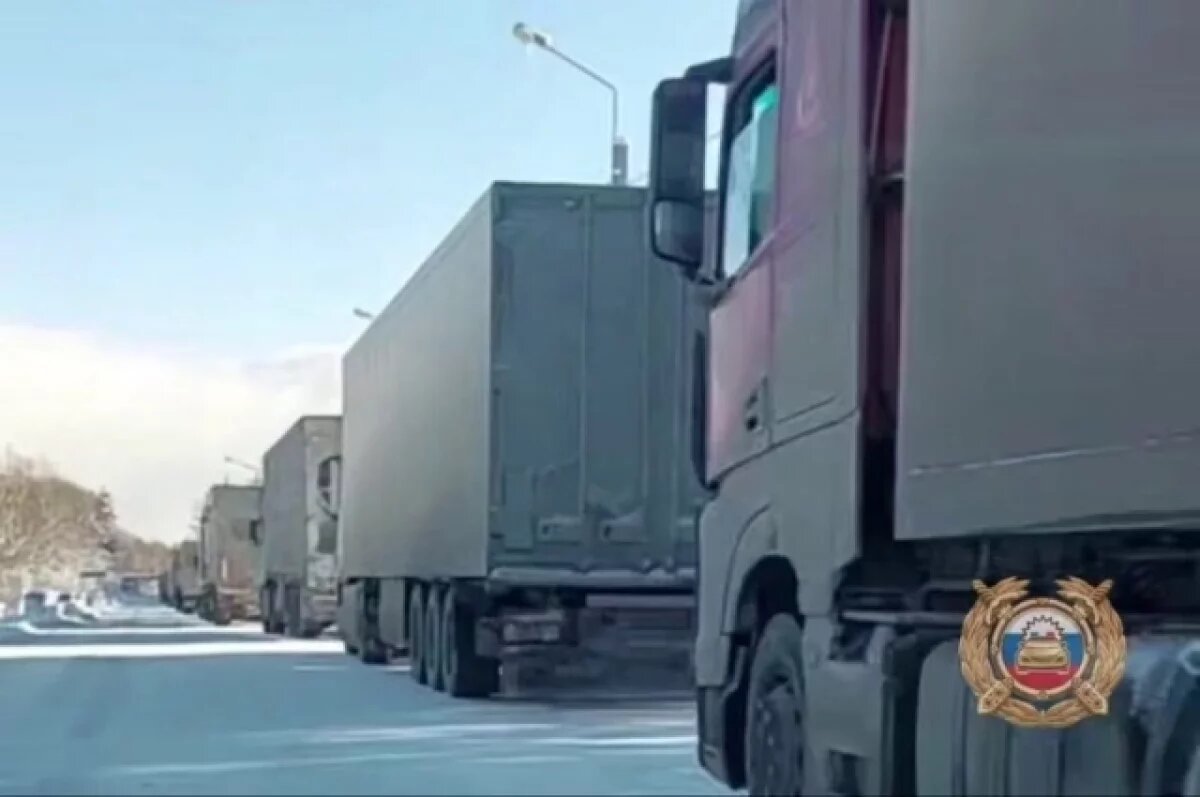    На трассе Р-258 в Иркутской области ограничили движение большегрузов