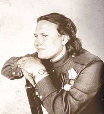 Наводчик миномёта Евдокия Хохонина.