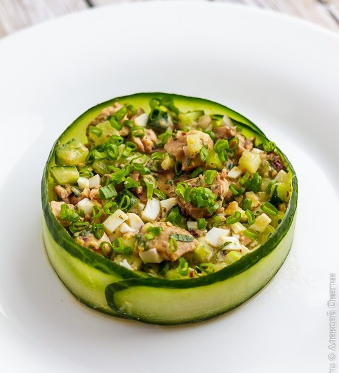 Салат с печенью трески