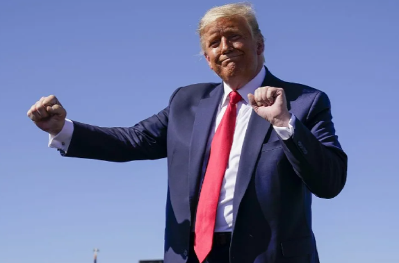 Танцуй, пока молодой, мальчик... Танцуй, пока молодой...