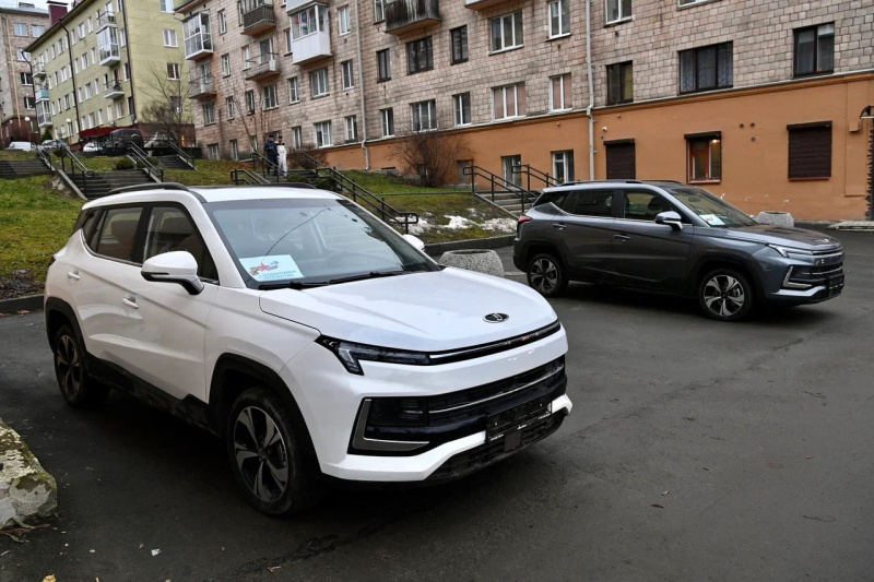    Глава Карелии вручил ключи от машин двум бойцам СВО, получившим тяжелые раненияправительство Карелии