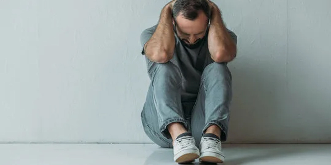 Что делать, если слышишь голоса в голове и они приказывают?