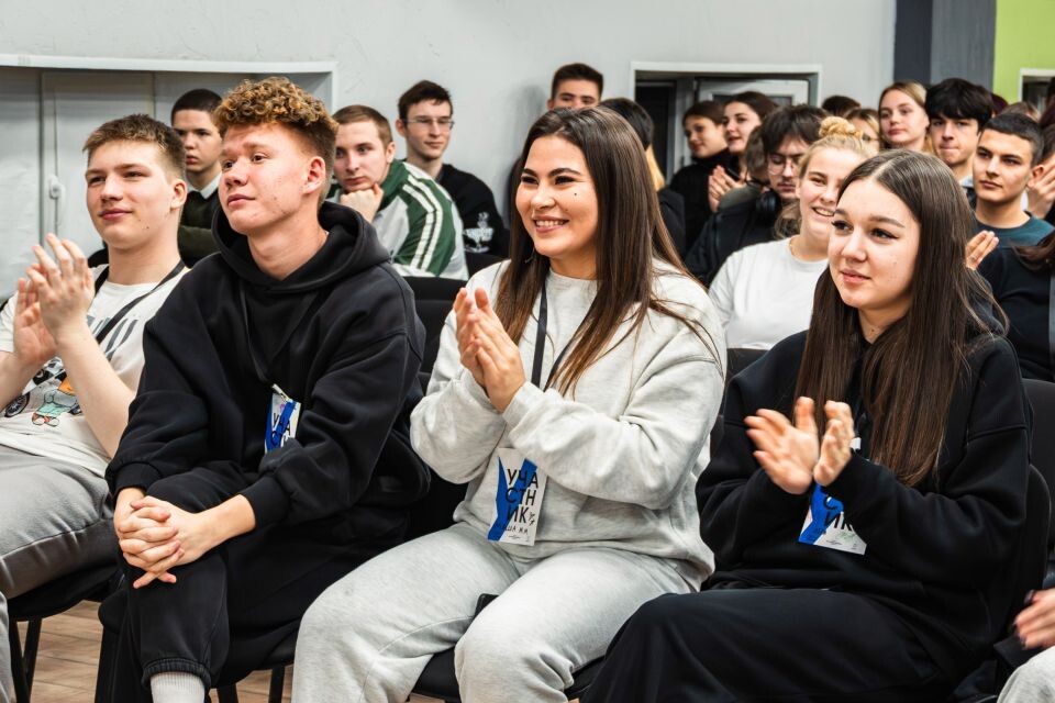    В Барнауле прошел трехдневный интенсив "Город 404. Верните СПО" для студентов колледжей. Источник: Региональное отделение партии "Новые люди"