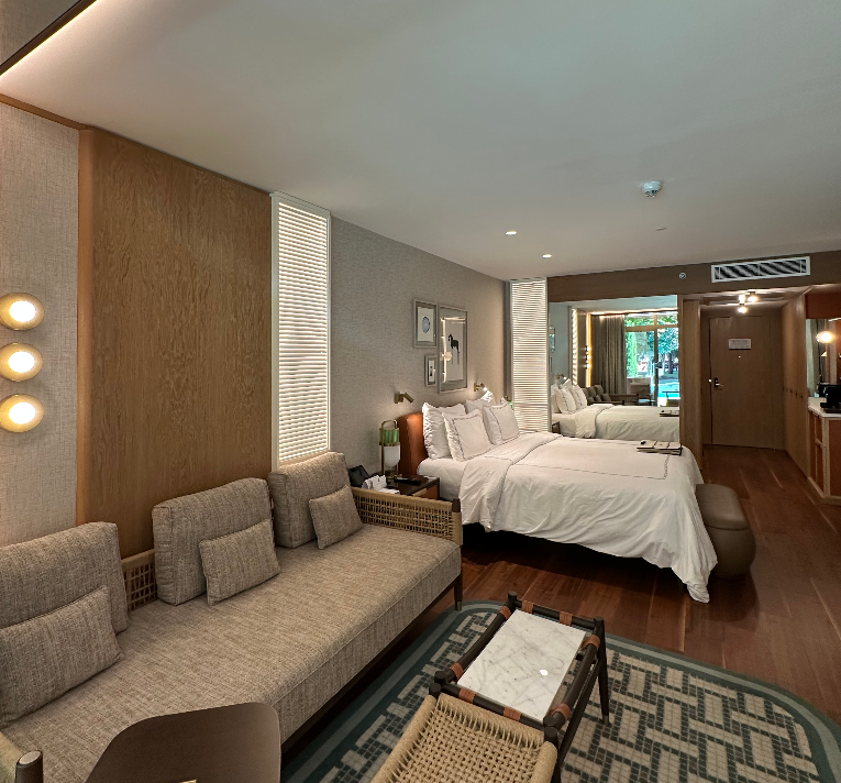 Листайте галерею