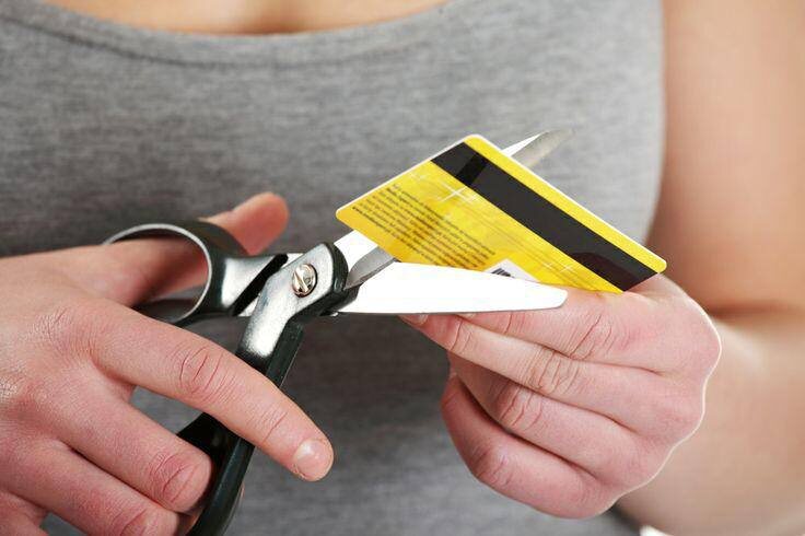 Как не получить от банка долг по кредитке, которой вы уже не пользуетесь