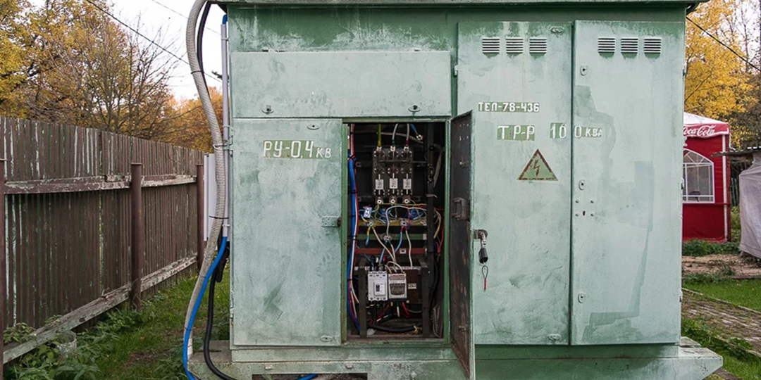 Почему гудит трансформатор, если у него нет движущихся частей? Реальная история.