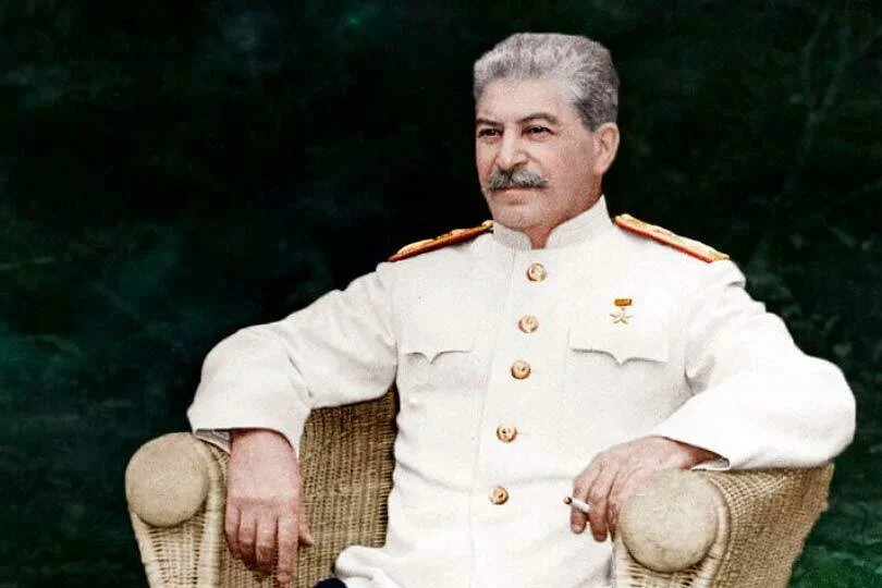 Как относились к Сталину в годы Великой Отечественной войны.