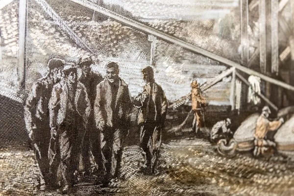    В Первоуральске открылась выставка, посвящённая атмосфере производства