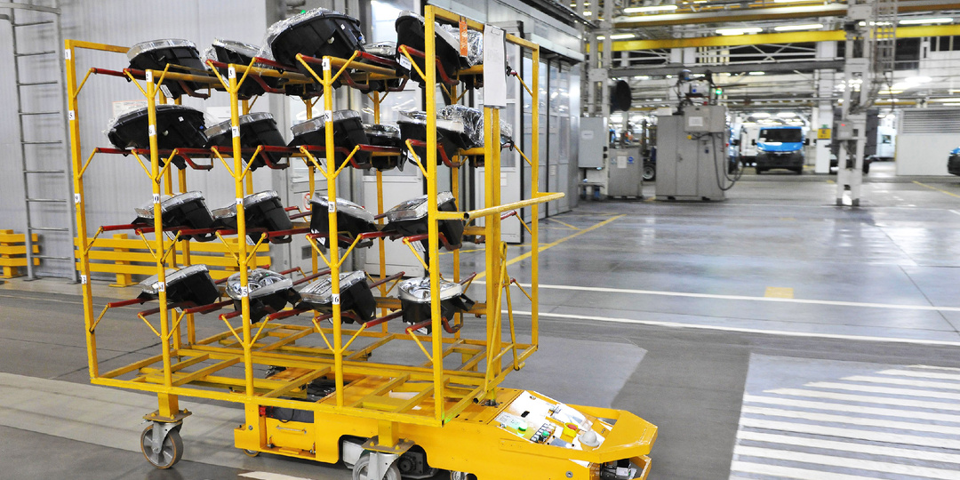 Как Горьковский автозавод преобразует производство с помощью транспортных роботов и 52 беспилотных маршрутов